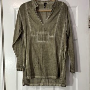 Jarbo brand top Size 2 Jarbo location Mi